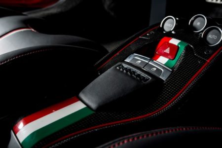 A la venta el Ferrari 458 Italia Niki Lauda 3