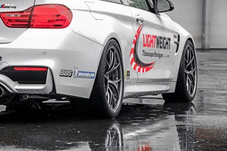 Lightweight-BMW-M4-4