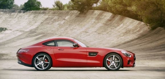 Mercedes-AMG-GT-2015-1