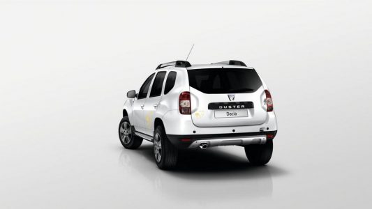 dacia-presentara-ediciones-especiales-de-los-sandero-y-duster-en-paris-201418255_6