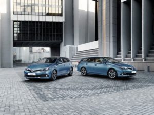 Toyota Auris 2015: Primeras imágenes antes de Ginebra