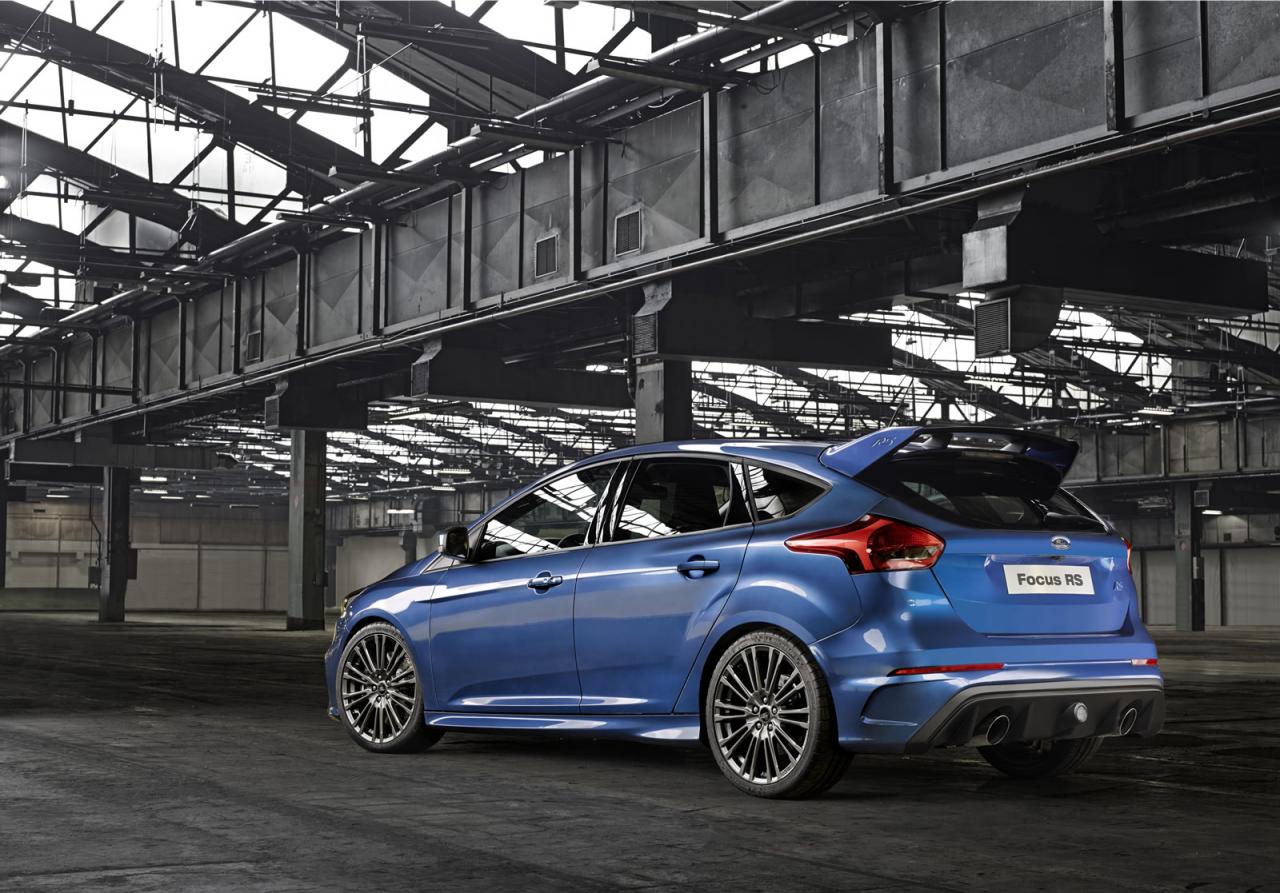 Oficial: Ford Focus RS, debuta con 315 caballos y tracción total 2