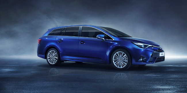 Toyota Avensis 2015: Un empujón a la berlina nipona 1