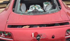 Destruye el Audi R8 de su marido al enterarse de una infidelidad