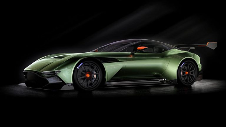 Oficial: Aston Martin Vulcan, más de 800 caballos y atmosférico