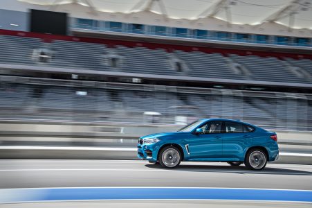 2015-BMW-X6M-36