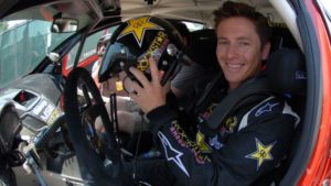 Vídeo: Tanner Foust regresa a la Fórmula Drift con un Passat de 900 caballos