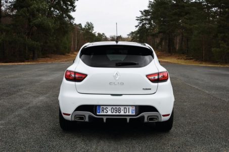 Renault Clio RS 220 Trophy: Más rápido y deportivo 6