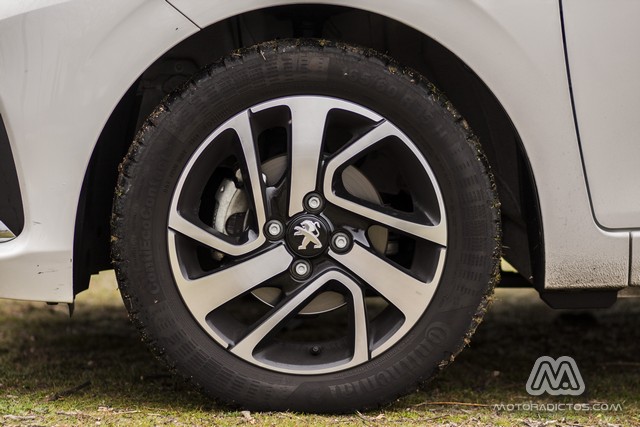 Prueba: Peugeot 108 Allure TOP! PureTech 82 CV (equipamiento, comportamiento, conclusión) 3
