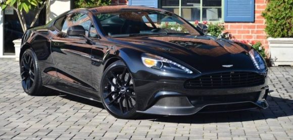 A la venta un Aston Martin Vanquish Carbon Black Edition 1