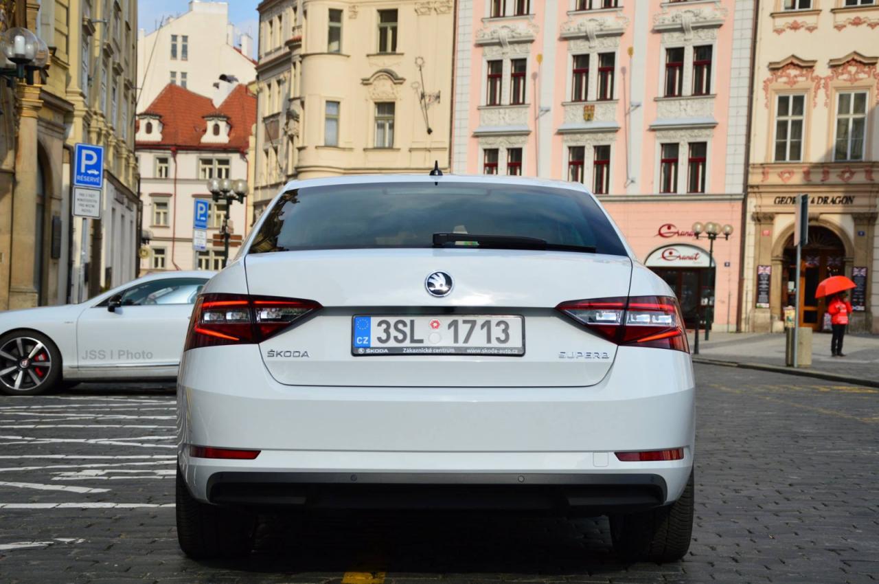 Al natural: nuevo Skoda Superb 1