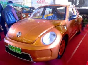 China lo vuelve a hacer: Copias del Volkswagen Beetle y BMW i3