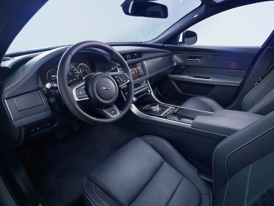 jaguar-xf-2015-201520610_16.jpg