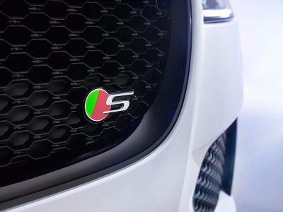 jaguar-xf-2015-201520610_14.jpg