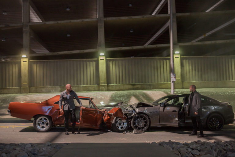 ¿Cuántos vehículos se destrozaron en «Fast and Furious 7»? 230, nada menos