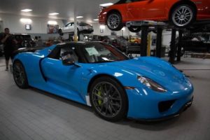 Así es el Porsche 918 Spyder al natural y en Riviera Blue