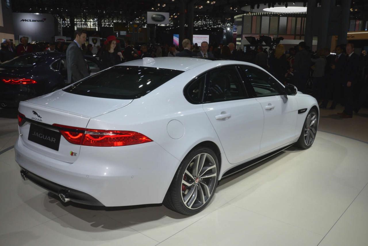Nueva York 2015: Jaguar XF, al desnudo 2