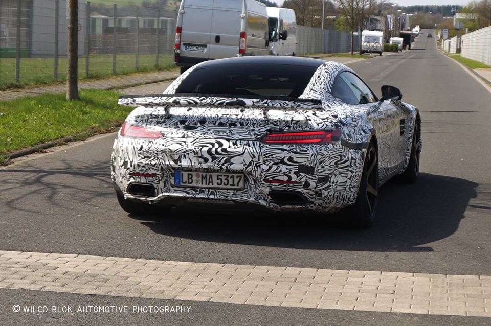 Fotos espía del Mercedes AMG GT3 "road-legal" 1