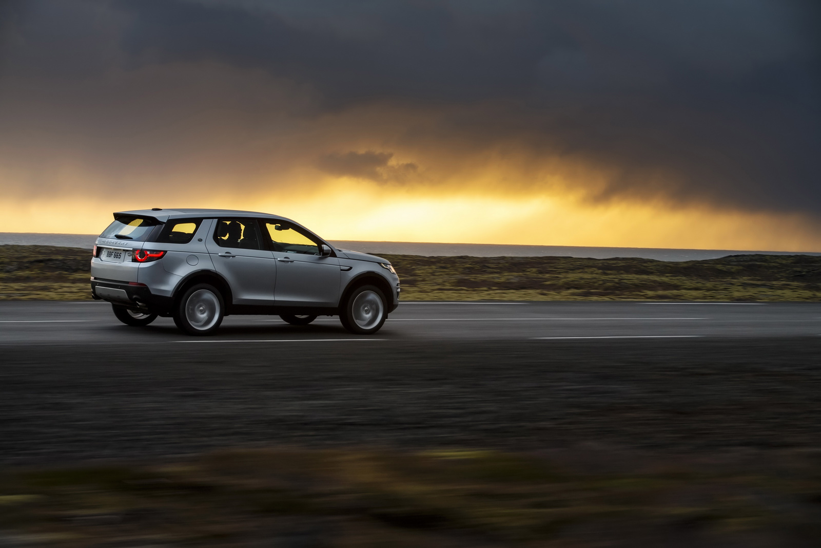 Motores Ingenium diésel de 150 y 180 CV ya disponibles para el Land Rover Discovery Sport 1