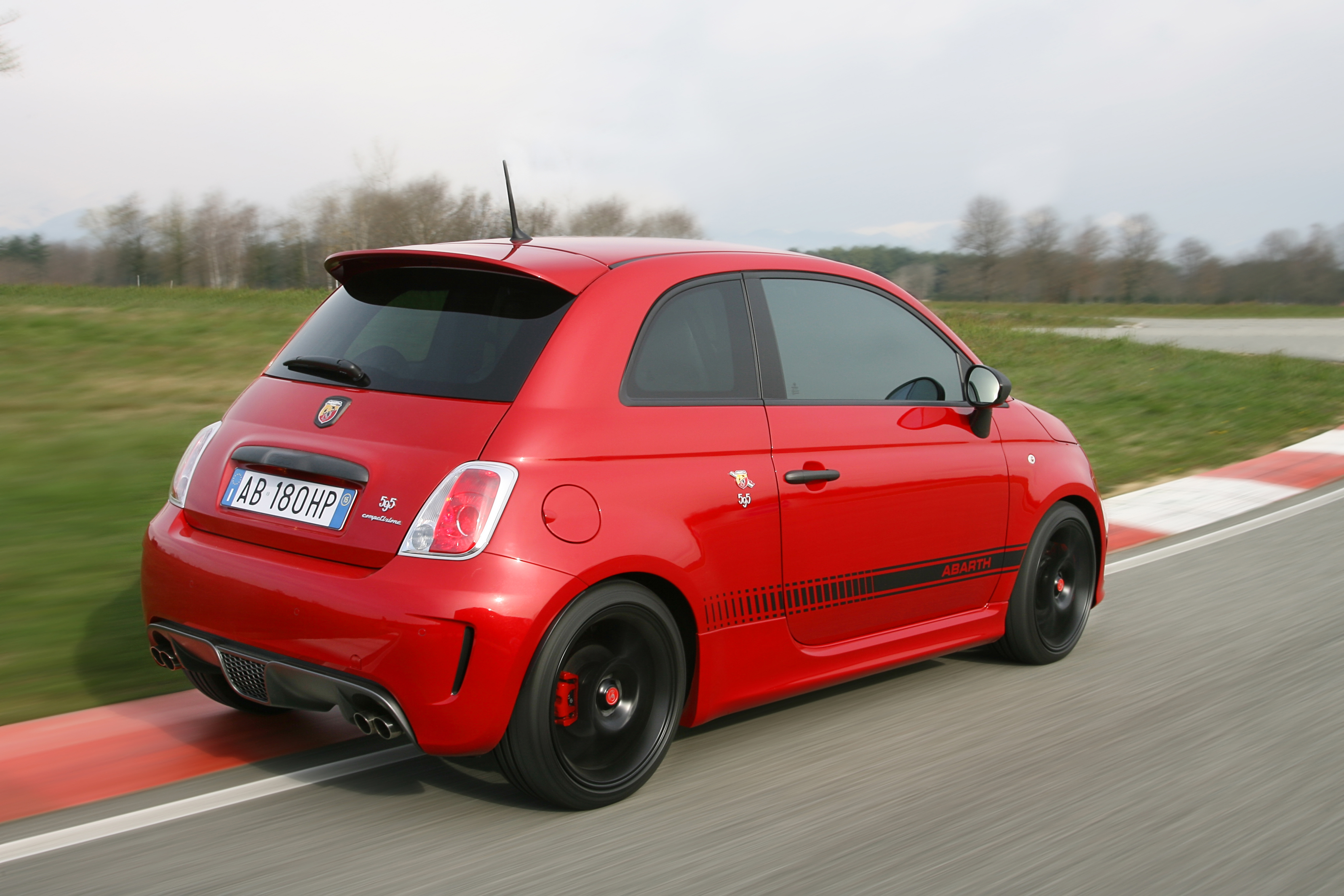 Llega la nueva gama Abarth 500 a nuestro país, ¿cuáles son los cambios? 4