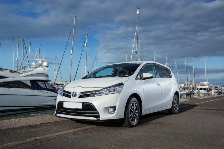 Toyota Verso 2015: Menos contaminante y más equipado