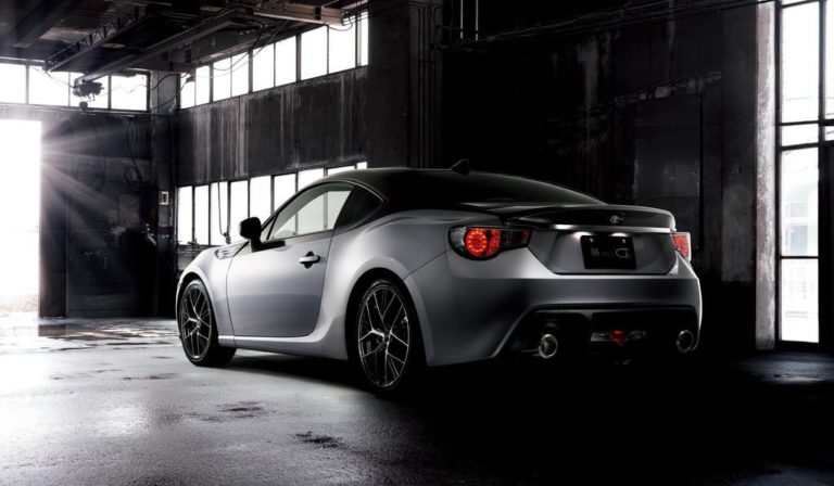 Toyota lanzará un coupé de acceso, con 130 caballos y 980 kilos de peso