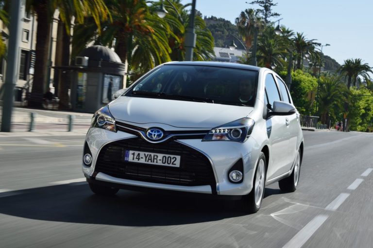 El Toyota Yaris Hybrid rebaja su precio: ahora desde 13.940 euros