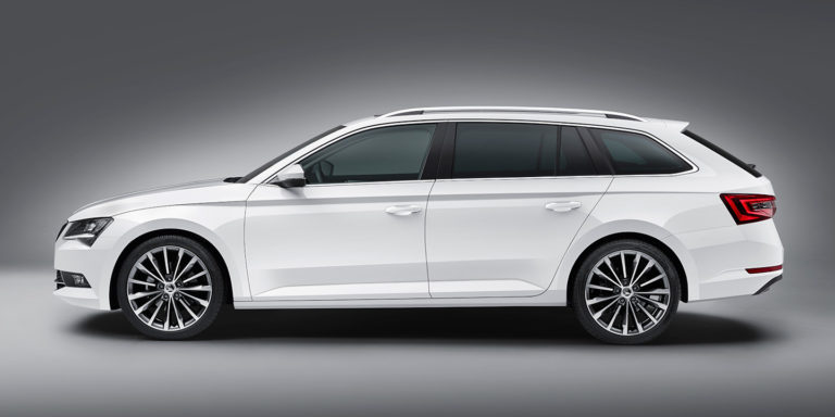 Skoda Superb Combi: Con un maletero de 660 ampliables hasta los 1.950 litros