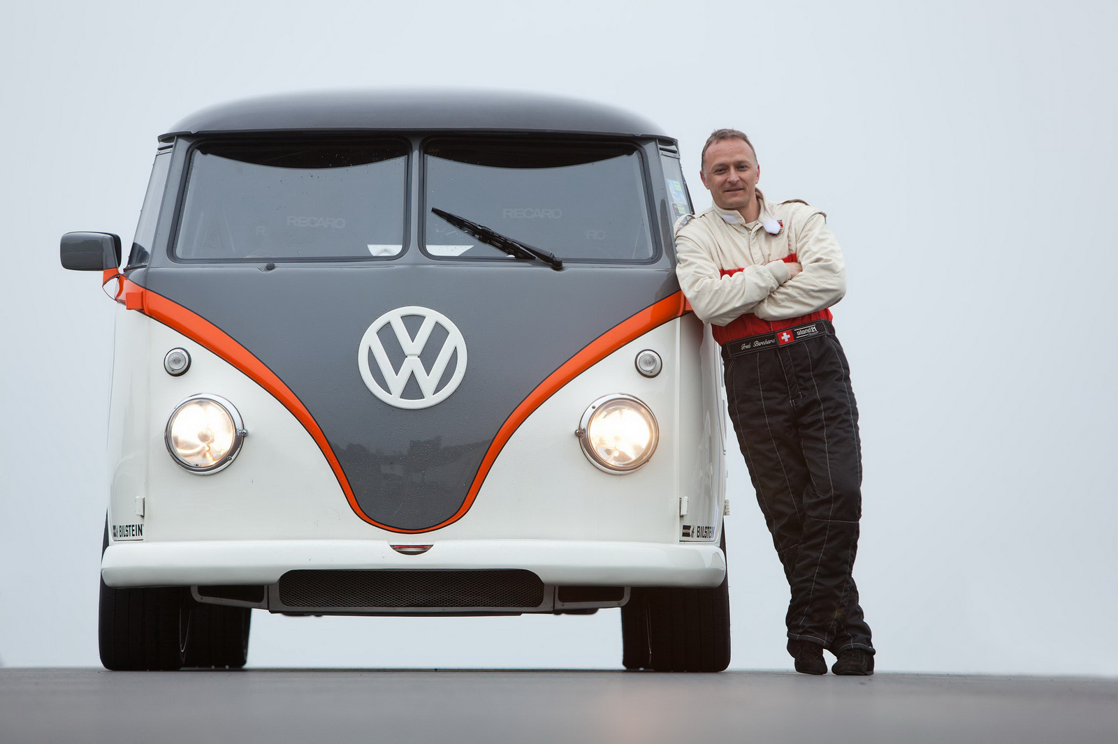 530 CV en una Volkswagen T1: Todo gracias a un motor air-cooled de Porsche 996 2