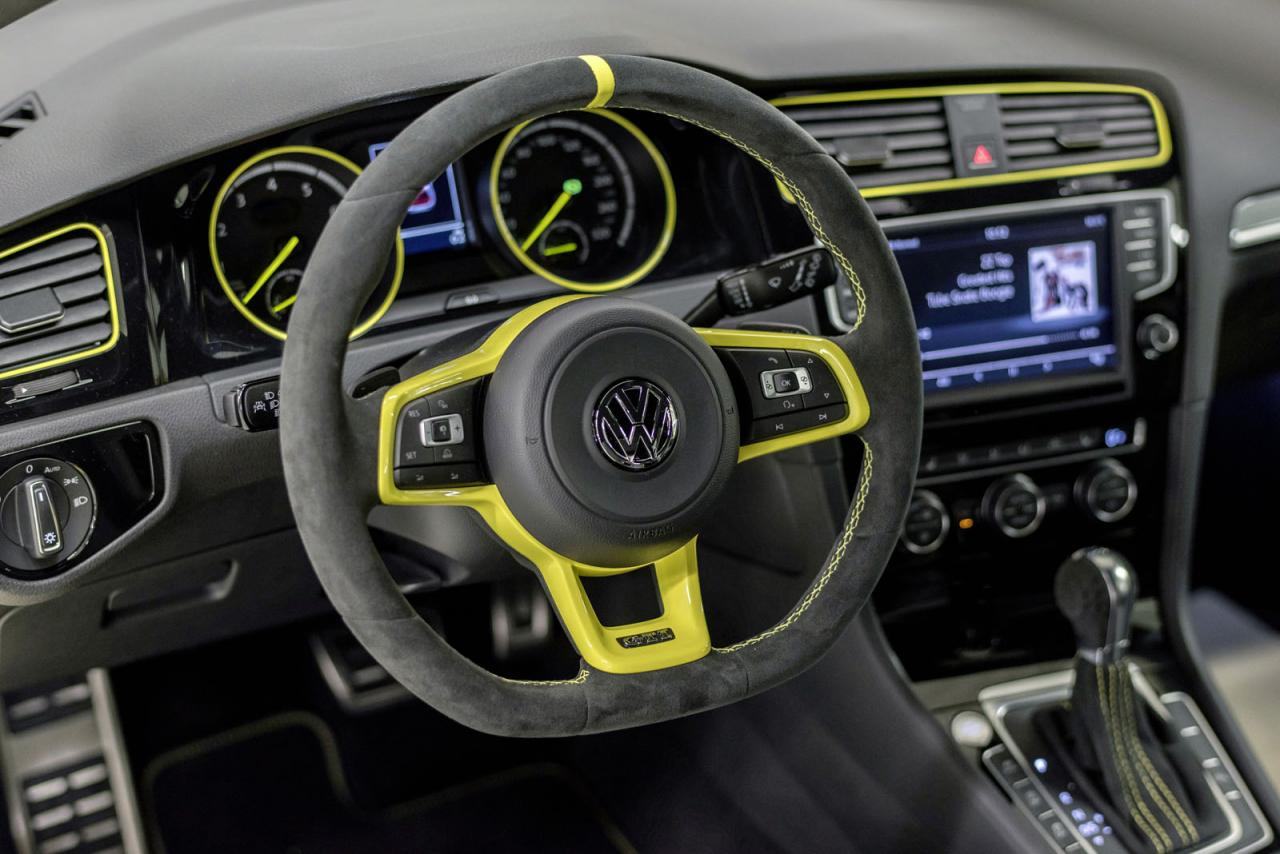 Volkswagen Golf GTI Dark Shine, brillando en Wörthersee con 395 caballos y creado por estudiantes 5