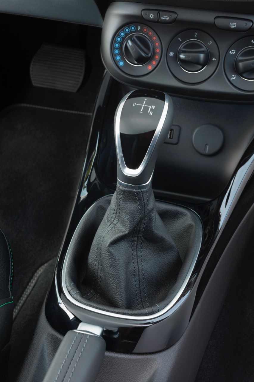 Opel introduce la caja Easytronic 3.0 en el Adam 1.4 por 750 euros adicionales 2