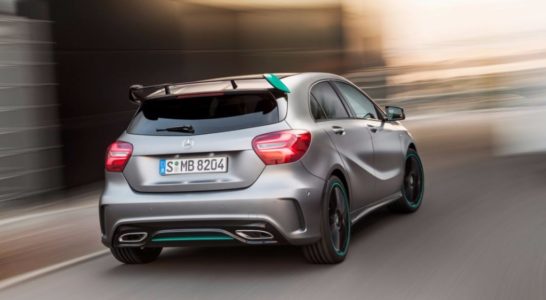 Mercedes introduce el Clase A 2016: El compacto premium actualiza su estética 3