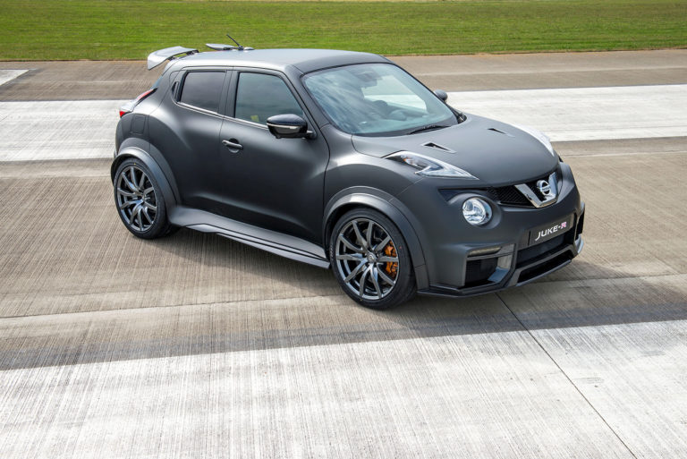 Nissan Juke-R 2.0: Motor de GT-R Nismo con 600 CV para el Juke menos racional