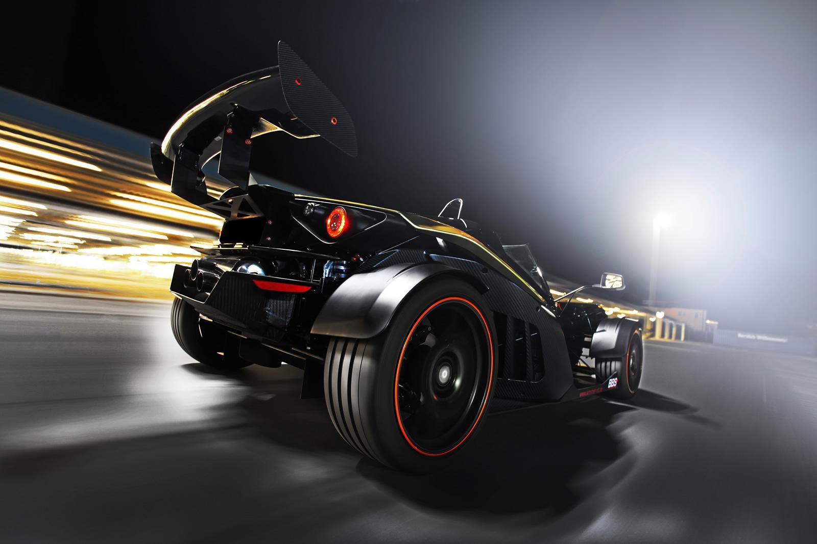 KTM X-BOW GT Dubai Gold Edition: 485 CV para machacarte en circuito 2