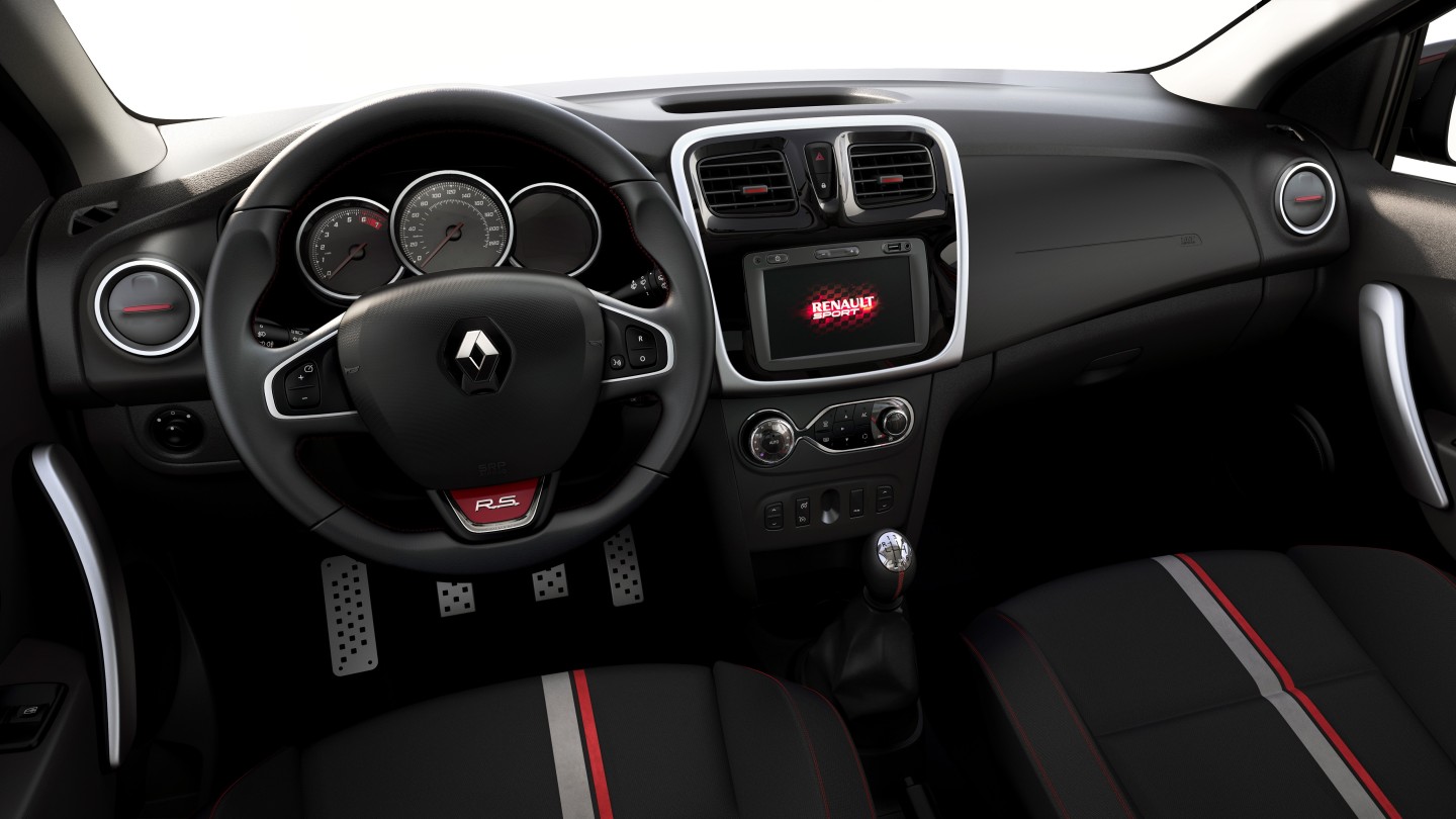 Renault Sandero RS 2.0: La pelotilla low-cost que no verás en el viejo continente 2