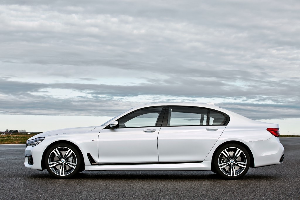 BMW Serie 7 Pack M, la esperada antesala del M7 ya está aquí 4
