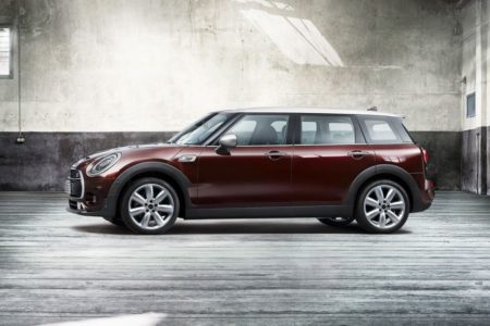 Estas son las primeras imágenes oficiales del MINI Clubman: La segunda generación cambia radicalmente 1