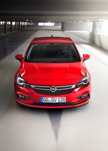 opel-astra-2015-13-1440px