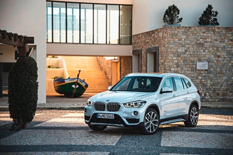 BMW pone a la venta el nuevo X1 en España: Más caro que el anterior, desde 32.400 euros