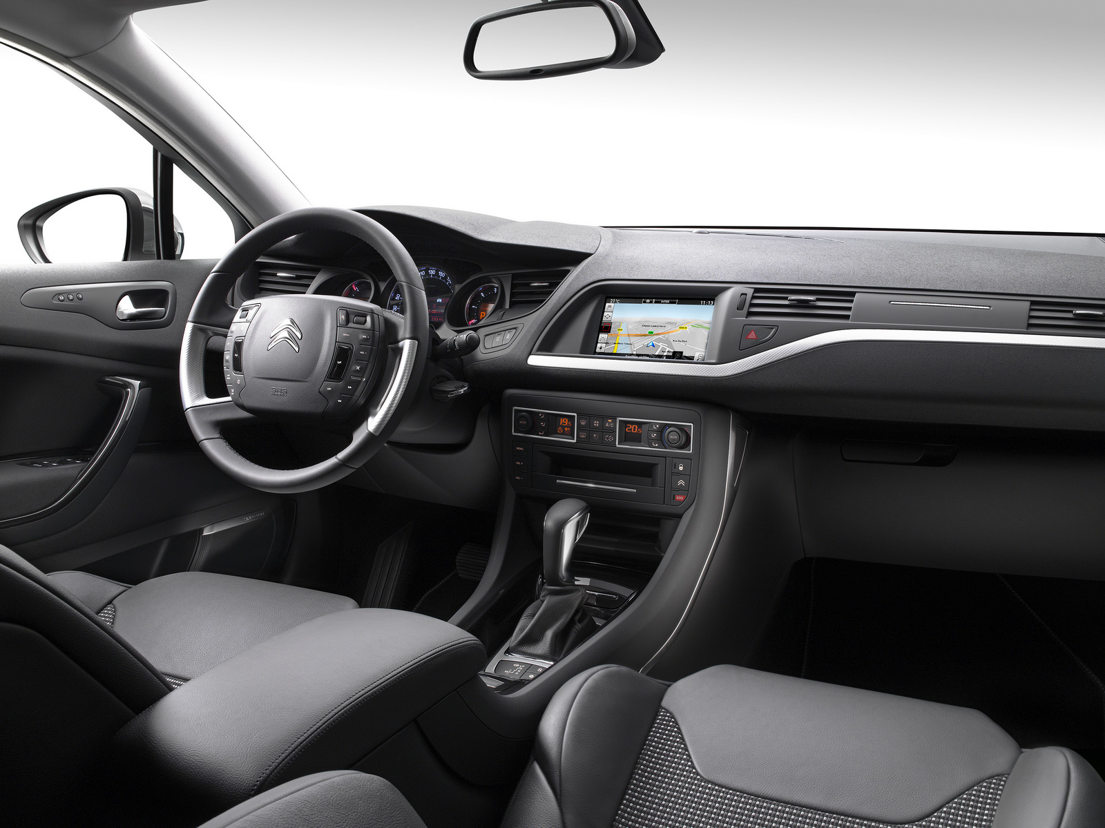 Citroën se resiste a enterrar todavía el C5: Actualización para el 2015 2
