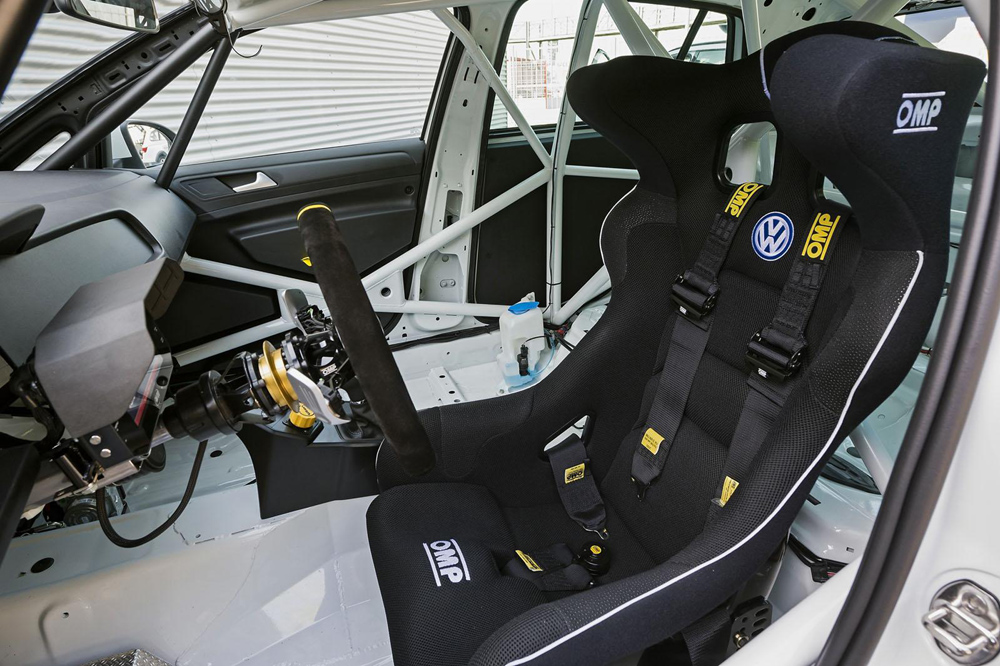 Volkswagen Golf TCR: Al ataque de los circuitos con 330 CV bajo el pedal derecho 2
