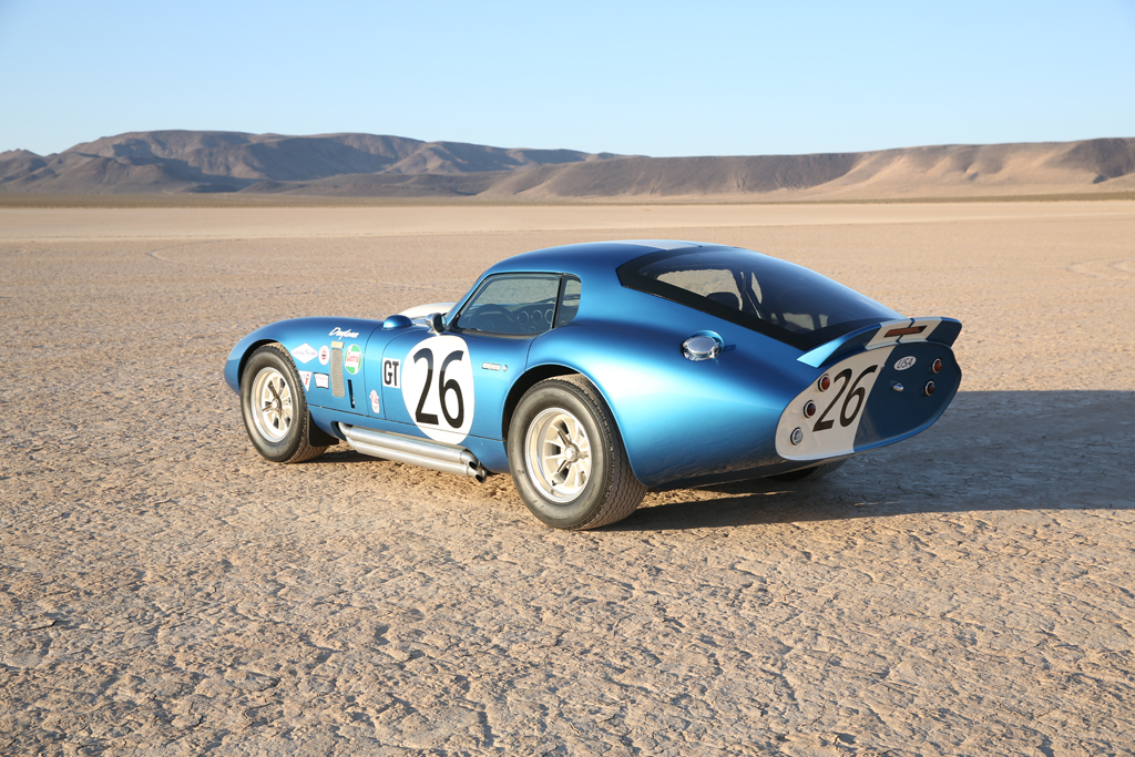 El Shelby Cobra Daytona Coupe vuelve por su aniversario, pero sin motor y sólo 50 unidades 2