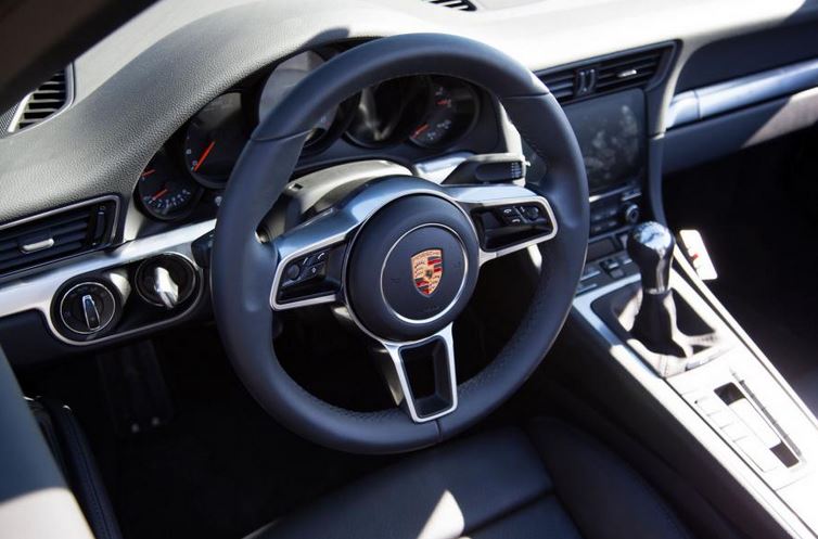 Así es el nuevo Porsche 911, ¡primeras fotos oficiales! 1