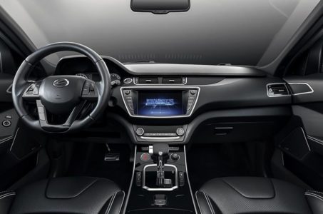 Más fotos del Landwind X7: El clon chino y lowcost del Range Rover Evoque 3