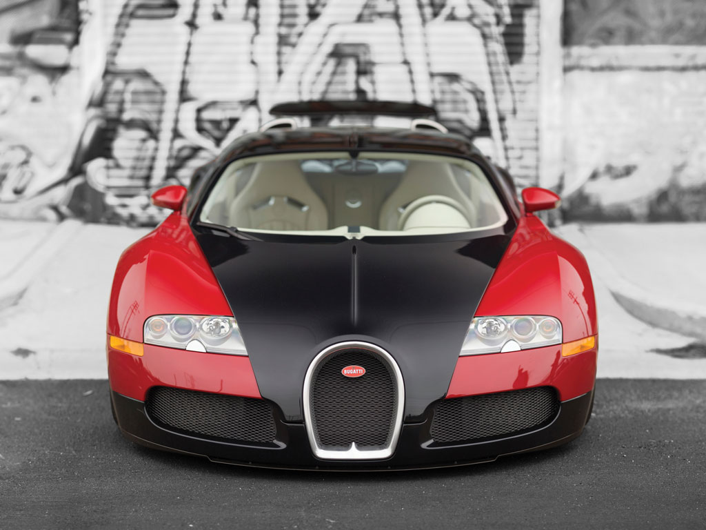 A subasta la primera unidad fabricada del Bugatti Veyron 2
