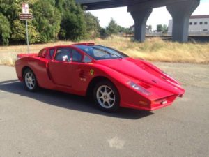 Una de las peores réplicas de Ferrari Enzo a la venta