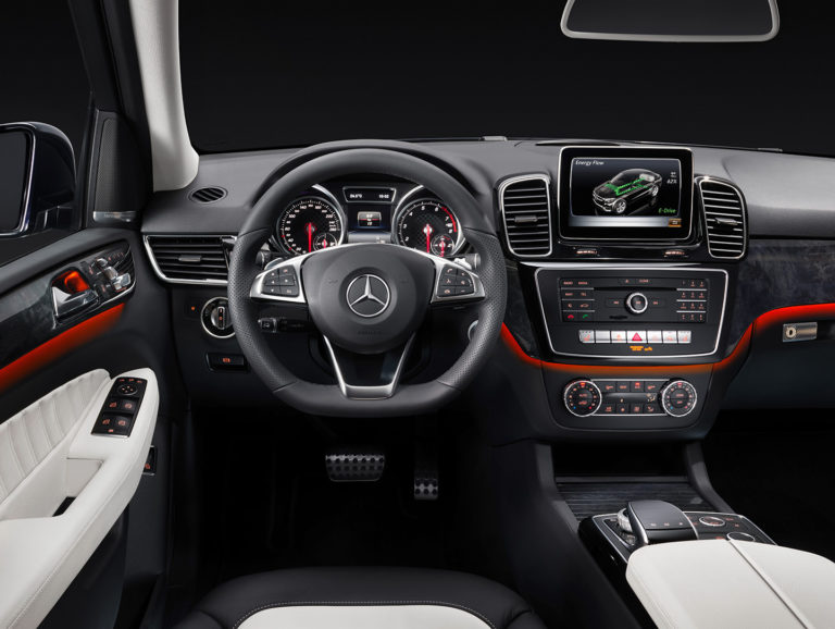 Vídeo: 2016 Mercedes GLS, preparándose para Fráncfort