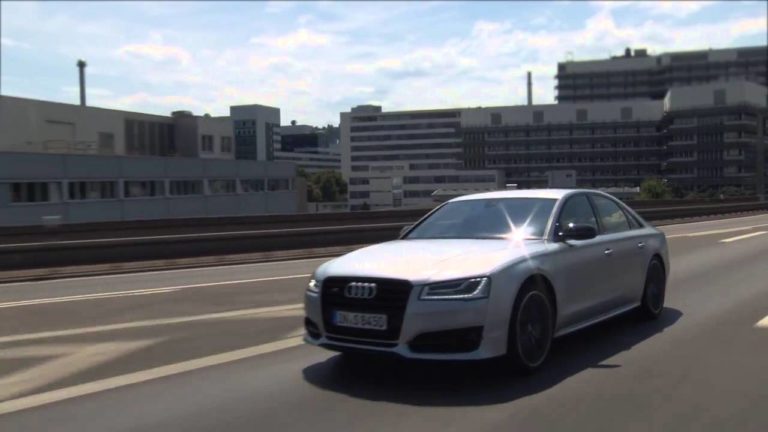 Vídeo: Así se mueve el Audi S8 Plus con su V8 TFSI de 4 litros y 605 CV