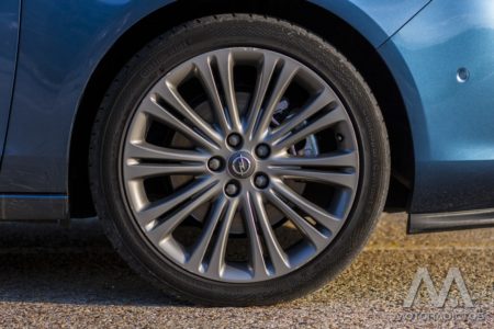 Prueba: Opel Zafira Tourer Turbo 200 CV (equipamiento, comportamiento, conclusión) 3