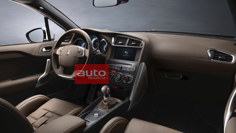 2016-DS4-4-Crossback